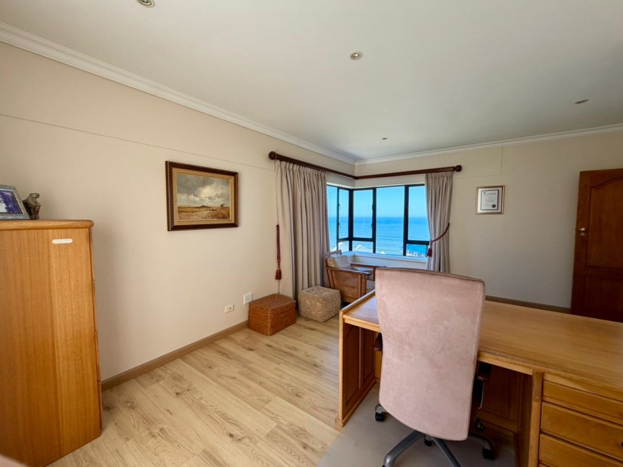 3 Bedroom Property for Sale in Dana Bay Western Cape